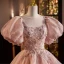 Elegante Rosa Perlenstickerei Strass Pailletten Ballkleider 2023 Ballkleid Eckiger Ausschnitt Geschwollenes Kurze Ärmel Rückenfreies Sweep / Pinsel Zug Ball Festliche Kleider