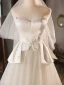 Leichtes Schlicht Ivory / Creme Brautkleider / Hochzeitskleider 2023 A Linie Bandeau Applikationen Ärmellos Rückenfreies Sweep / Pinsel Zug Hochzeit