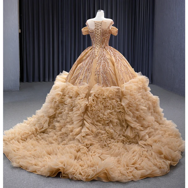 Luxe Champagne Fait main Perlage Perle Paillettes Volants en Cascade Robe De Bal 2023 Robe Boule Encolure Dégagée Manches Courtes Chapel Train Promo Robe De Ceremonie