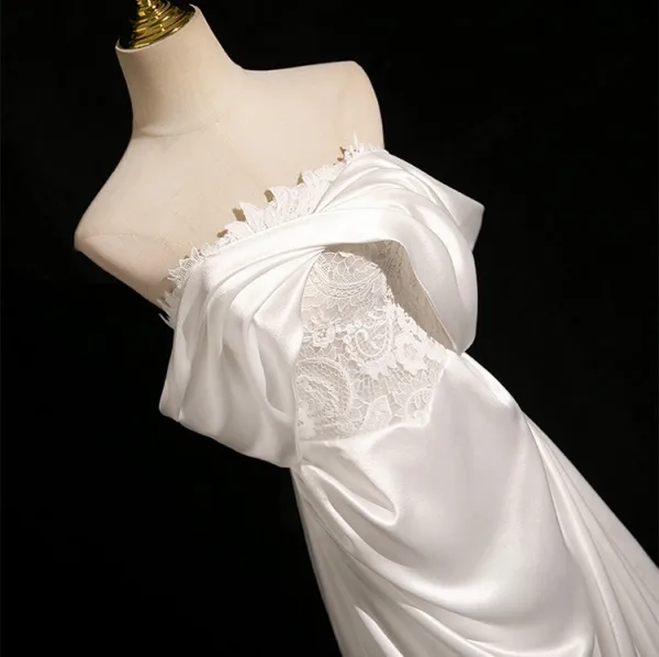 Élégant Ivoire En Dentelle Fleur Satin Robe De Mariée 2025 Princesse De l'épaule Manches Courtes Dos Nu Train De Balayage Mariage