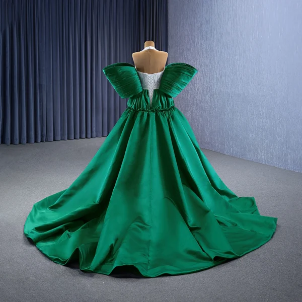 High-end Vintage / Retro Dark Green Prom Dresses 2023 A-Line / Princess Halter Sleeveless Backless Court Train Prom Formal Dresses