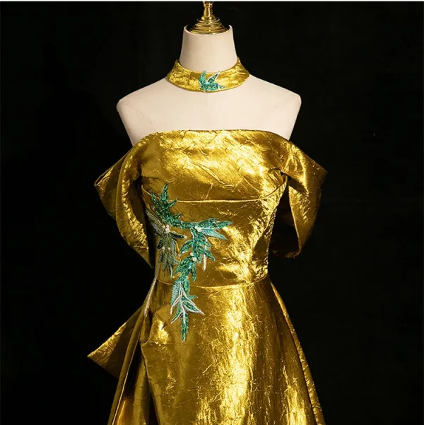 Unique Gold Spitze Blumen Satin Ballkleider 2024 A Linie Off Shoulder Kurze Ärmel Rückenfreies Sweep / Pinsel Zug Ball Festliche Kleider