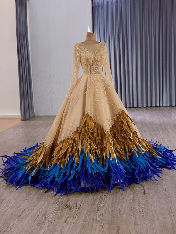 Luxus / Herrlich High End Gold Handgefertigt Perlenstickerei Perle Pailletten Multifarben Feder Ballkleider 2025 Ballkleid Rundhalsausschnitt Lange Ärmel Kapelle-Schleppe Ball