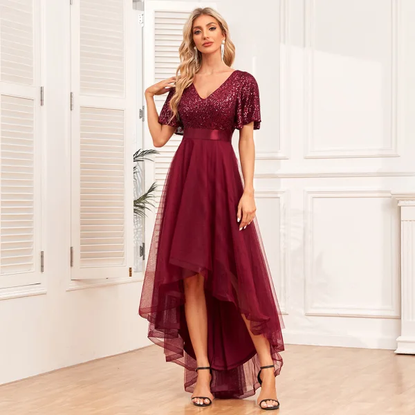 Chic / Belle Bordeaux Paillettes Asymétrique Robe De Bal 2024 Princesse V-Cou Manches Courtes Dos Nu Promo Robe De Ceremonie