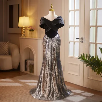 Étourdissant Noire Paillettes Robe De Bal 2025 Trompette Sirène V Cou Manches Courtes Dos Nu Train De Balayage Promo Robe De Ceremonie