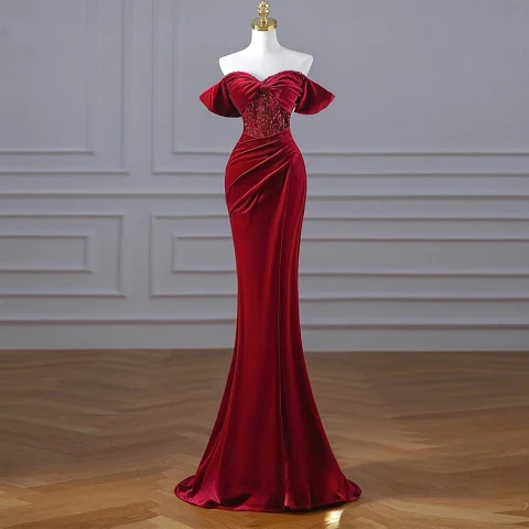 Encantador Borgoña Rebordear Lentejuelas Suede Vestidos de noche 2023 Trumpet / Mermaid Terciopelo Fuera Del Hombro Manga Corta Sin Espalda Largos Noche Vestidos Formales