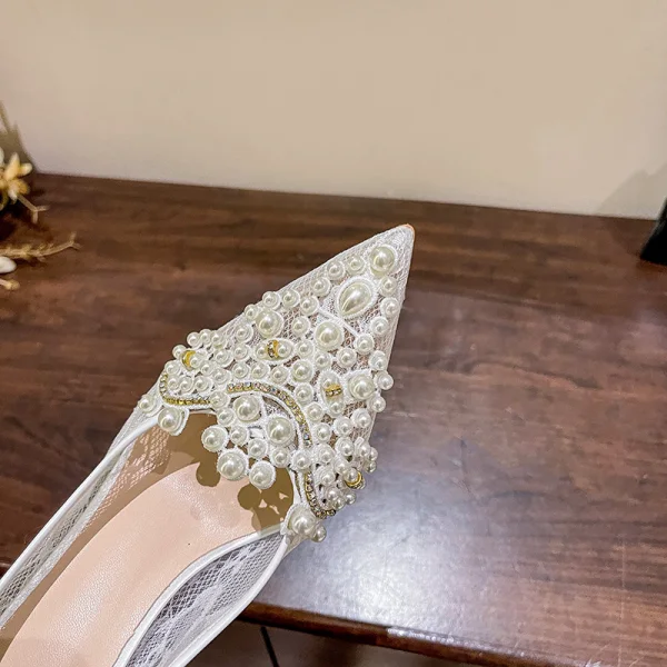 Élégant Blanche En Dentelle Faux Diamant Chaussure De Mariée 2024 Cuir 8 cm Talons Aiguilles À Bout Pointu Mariage Escarpins Talons Hauts