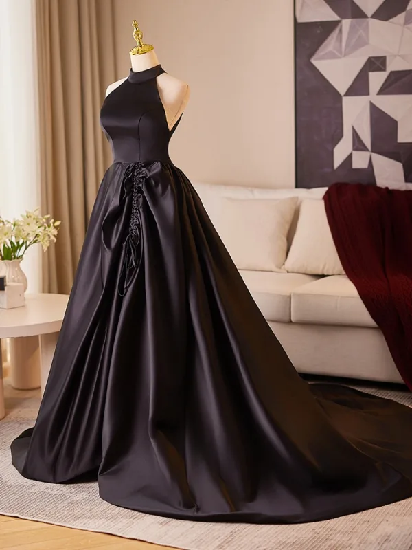 Audrey Hepburn-Stil Schwarz Ballkleider 2024 A Linie Stehkragen Ärmellos Rückenfreies Sweep / Pinsel Zug Ball Festliche Kleider