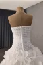 Luxe Witte Handgemaakt Parel Appliques Split Voorzijde Trouwjurken 2025 Baljurk Strapless Mouwloos Ruglooze Chapel Train Huwelijk