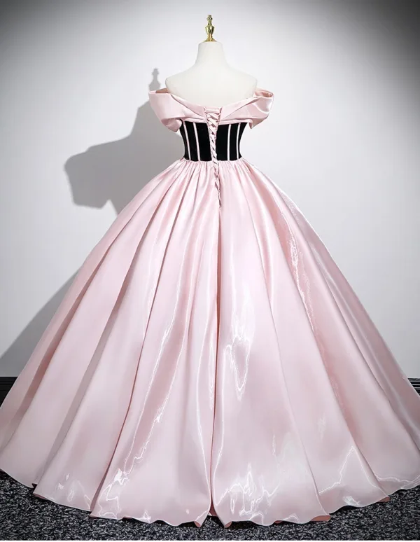 Chic / Beautiful Blushing Pink Prom Dresses 2025 Ball Gown Off-The-Shoulder Short Sleeve Backless Floor-Length / Long Prom Formal Dresses