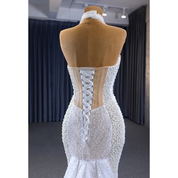 Luxus / Herrlich Sexy Weiß Handgefertigt Perlenstickerei Perle Ballkleider 2023 Meerjungfrau Neckholder Ärmellos Rückenfreies Hof-Schleppe Festliche Kleider
