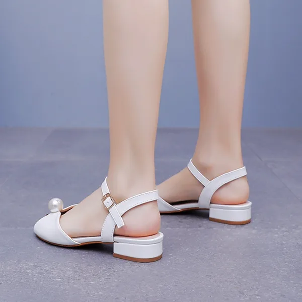 Classique Blanche Perle Talon Bas Chaussure De Mariée 2025 Peep Toes / Bout Ouvert Mariage Sandales