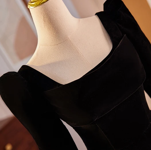 Audrey Hepburn Style Black Velvet Prom Dresses 2024 A-Line / Princess Square Neckline Long Sleeve Backless Floor-Length / Long Prom Formal Dresses