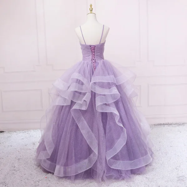 Charmant Lavendel Fallende Rüsche Ballkleider 2023 Ballkleid Spaghettiträger Ärmellos Rückenfreies Lange Ball Festliche Kleider