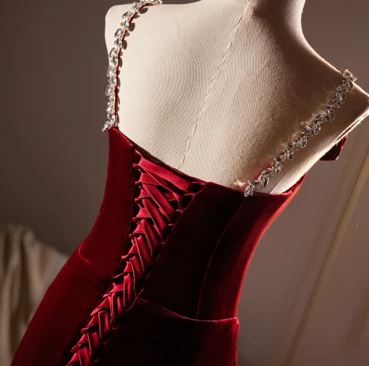 Chic / Beautiful Burgundy Flower Velvet Formal Dresses 2024 Trumpet / Mermaid Spaghetti Straps Sleeveless Backless Sweep Train Evening Party Evening Dresses