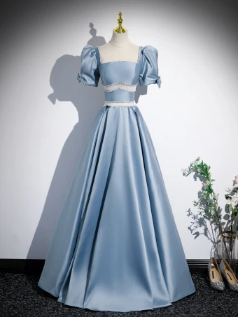 Chic Belle Bleu Ciel Satin Perle Robe De Bal 2023 Princesse Encolure Carrée Manches Courtes Dos Nu Longue Robe De Ceremonie