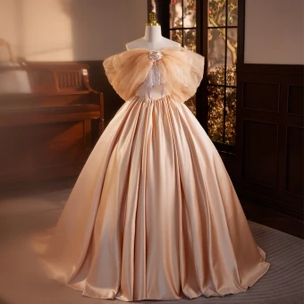 Modest Champagne Pearl Lace Flower Satin Prom Dresses 2023 Ball Gown Off The Shoulder Short Sleeve Backless Sweep Train Prom Formal Dresses
