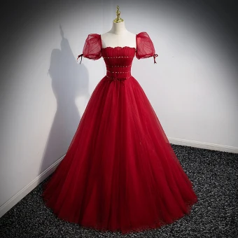 Chic Belle Bordeaux Robe De Bal 2022 Princesse Encolure Carrée Paillettes Gonflée Manches Courtes Dos Nu Noeud Longue Promo Robe De Ceremonie