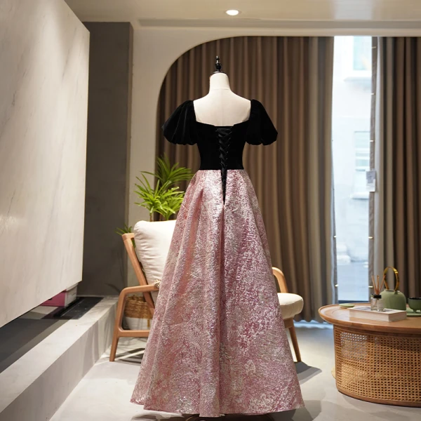 Élégant Noire Robe De Bal 2022 Princesse Encolure Carrée Gonflée Manches Courtes Dos Nu Longue Promo Robe De Ceremonie