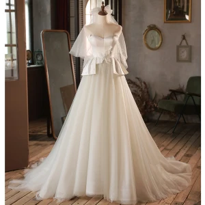 Légère Simple Ivoire Robe De Mariée 2023 Princesse Bustier Appliques Sans Manches Dos Nu Train De Balayage Mariage