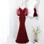 Scintillantes Bordeaux Paillettes Robe De Soirée 2022 Trompette / Sirène Bretelles Spaghetti Manches Courtes Dos Nu Longue Robe De Ceremonie