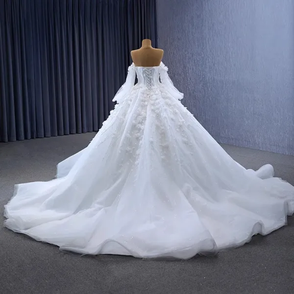 Luxury / Gorgeous White Beading Appliques Sequins Wedding Dresses 2023 Ball Gown Off-The-Shoulder Long Sleeve Backless Chapel Train Wedding