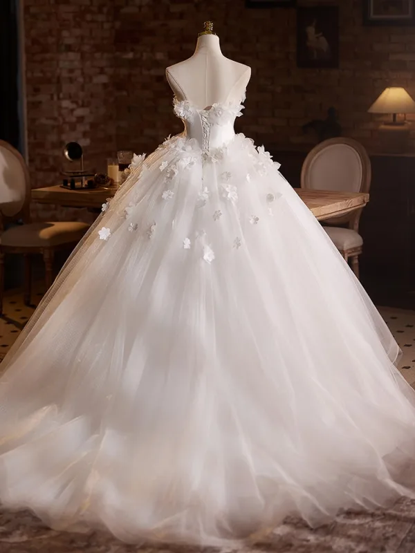 Élégant Blanche Appliques Robe De Mariée 2025 Robe Boule Bustier Sans Manches Dos Nu Train De Balayage