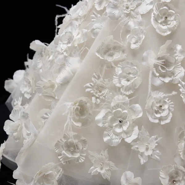Fashion White Beading Lace Flower Appliques Pearl Short Birthday Flower Girl Dresses 2025 Ball Gown Spaghetti Straps Sleeveless Backless