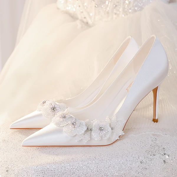 Élégant Ivoire Cuir Chaussure De Mariée 2023 Satin Faux Diamant En Dentelle Fleur Chaussure De Mariée
