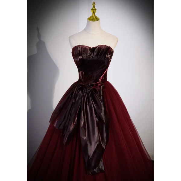 Charming Burgundy Prom Dresses 2023 Ball Gown Strapless Sleeveless Backless Sweep Train Prom Formal Dresses