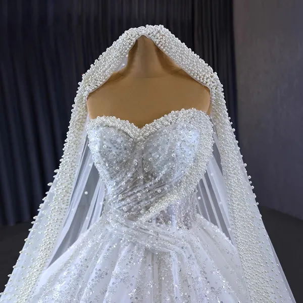 Luxe Blanche Fait main Perlage Perle Paillettes Robe De Mariée 2023 Robe Boule Bustier Sans Manches Dos Nu Chapel Train Mariage