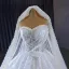 Luxe Blanche Fait main Perlage Perle Paillettes Robe De Mariée 2023 Robe Boule Bustier Sans Manches Dos Nu Chapel Train Mariage