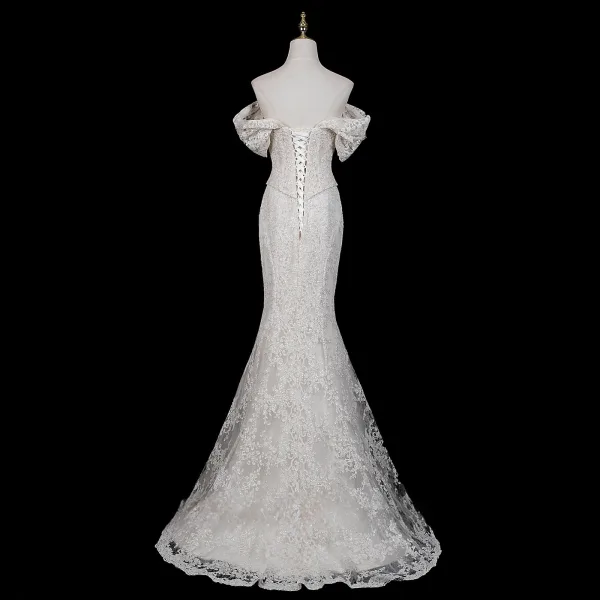 High End Weiß Perlenstickerei Spitze Blumen Korsett Brautkleider / Hochzeitskleider 2026 Meerjungfrau Off Shoulder Kurze Ärmel Rückenfreies Sweep / Pinsel Zug