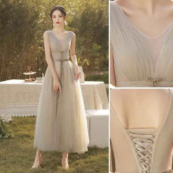 Modest / Simple Grey Bridesmaid Dresses 2022 A-Line / Princess Short Sleeve Backless Floor-Length / Long Bridesmaid
