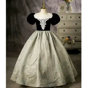 Elegante Schwarz Spitze Blumen Blumenmädchenkleider 2022 Ballkleid Rundhalsausschnitt Geschwollenes Kurze Ärmel Lange Ball Blumenmädchenkleider