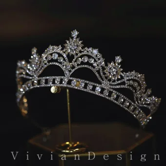 Sjarmerende Sølv Rhinestone Zirkon Bryllup Har Tilbehor Tiara 2022 Legering Tiara