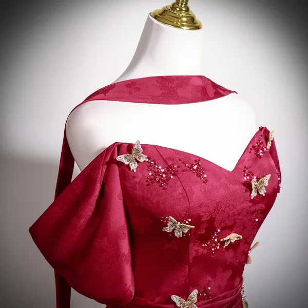 Sexy Burgundy Beading Rhinestone Butterfly Evening Dresses 2025 Trumpet / Mermaid Strapless Sleeveless Backless Sweep Train Formal Dresses
