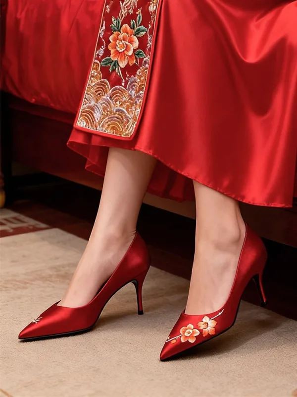 Chinese Stijl Rode Handgemaakt Geborduurde Bruidsschoenen 2026 6 cm Naaldhakken / Stiletto Spitse Neus Huwelijk Pumps