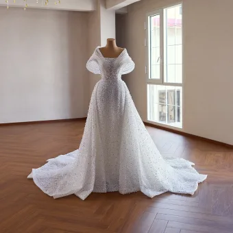 Luxe Witte Handgemaakt Kralen Parel Pailletten Rhinestone Trouwjurken 2026 Trompet Zeemeermin Vierkante Halslijn Korte Mouwen Chapel Train