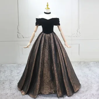 Vintage Retro Black Gold Ball Gown Prom Dresses 2025 Off The Shoulder Short Sleeve Backless Floor Length Long Prom Formal Dresses