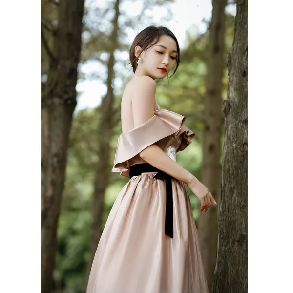 Elegant Beige Satin Prom Dresses 2022 A-Line / Princess Off-The-Shoulder Sleeveless Backless Bow Sash Floor-Length / Long Formal Dresses