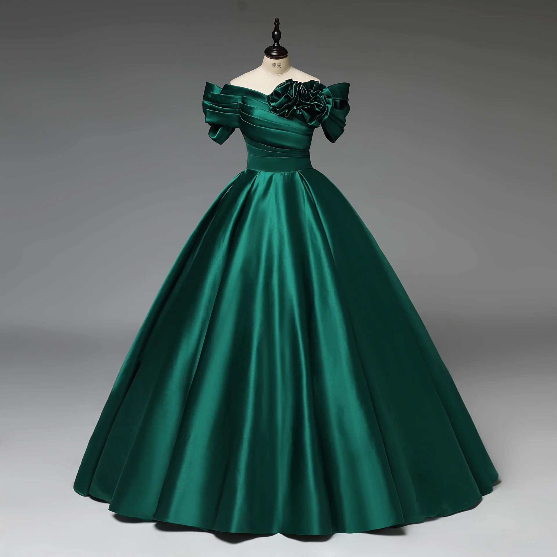 semi formal dark green dress Knee-Length Semi-Formal Short-Sleeve Dress main image 0