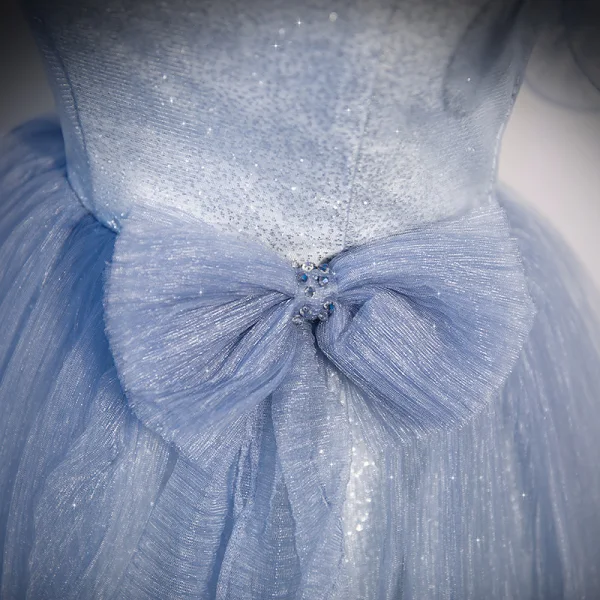 Schöne Himmelblau Pailletten Strass Ballkleider 2023 A Linie Off Shoulder Ärmellos Rückenfreies Schleife Lange Festliche Kleider