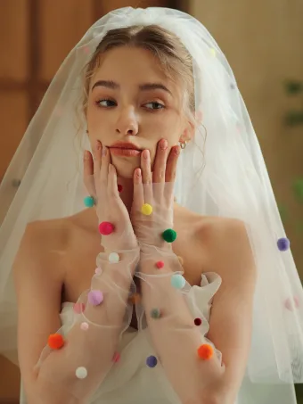 Unusual Multi Colors Dot Bridal Gloves Wedding Veils 2025