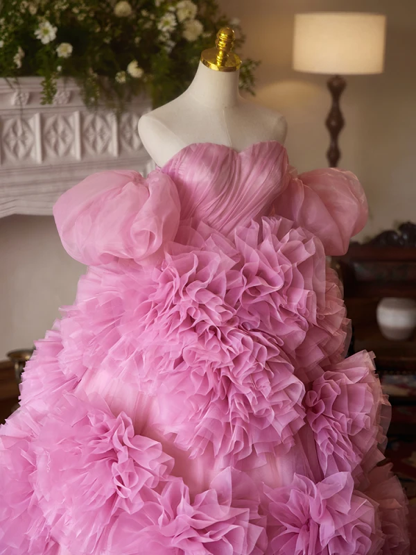 Exaggerated Fuchsia Cascading Ruffles Prom Dresses 2024 Ball Gown Off-The-Shoulder Puffy Short Sleeve Backless Chapel Train Prom Formal Dresses