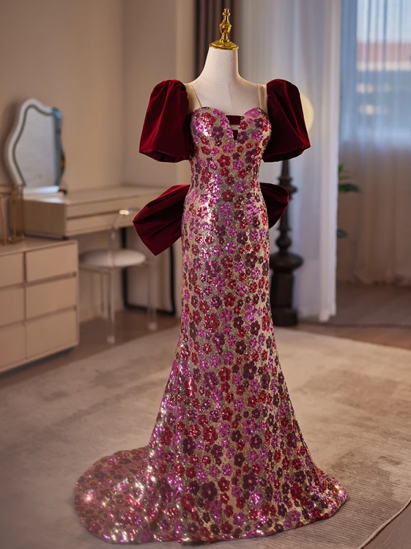 Scintillantes Bordeaux Paillettes Fleur Robe De Bal 2024 Trompette / Sirène Encolure Carrée Manches Courtes Dos Nu Noeud Train De Balayage Promo Robe De Ceremonie