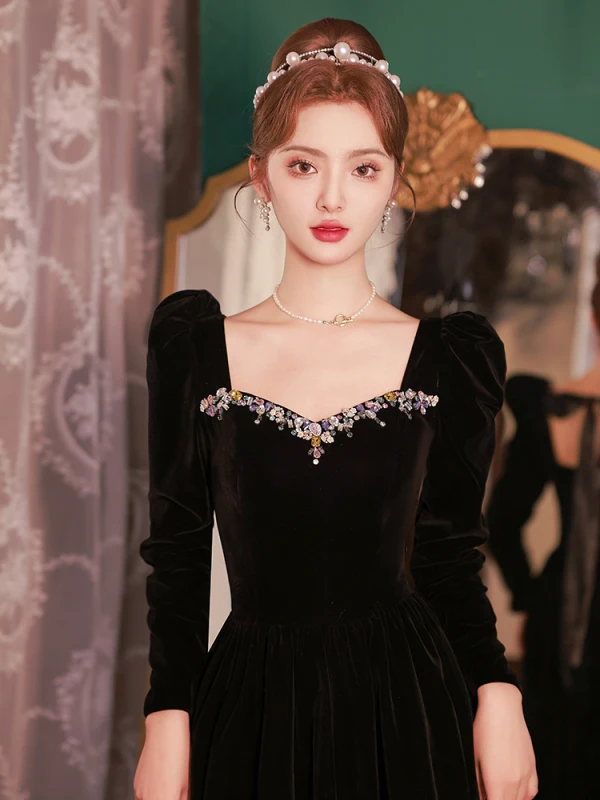 Elegante Schwarz Wildleder Abendkleider 2023 A Linie Eckiger Ausschnitt Strass Rückenfreies Schleife Lange Ärmel Lange Ball Festliche Kleider