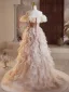Glitzernden Charmant Gold Perlenstickerei Pailletten Gespaltete Front Fallende Rüsche Ballkleider 2024 Meerjungfrau Off Shoulder Kurze Ärmel Rückenfreies Sweep / Pinsel Zug Ball