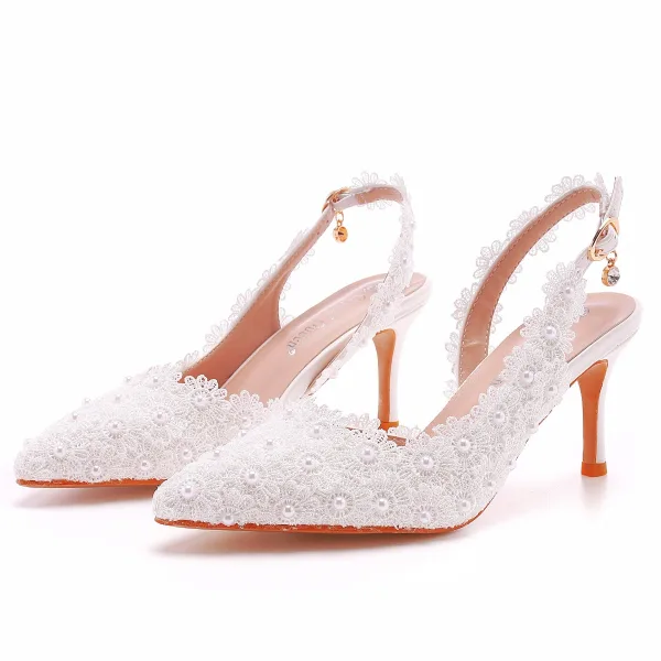 Chic / Belle Blanche Perle En Dentelle Fleur Chaussure De Mariée 2022 7 cm Talons Aiguilles À Bout Pointu Mariage Sandales Talons Hauts