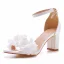 Sexy Weiß Applikationen Knöchelriemen Brautschuhe 2023 7 cm Thick Heels Peeptoes Hochzeit Sandaletten Hochhackige